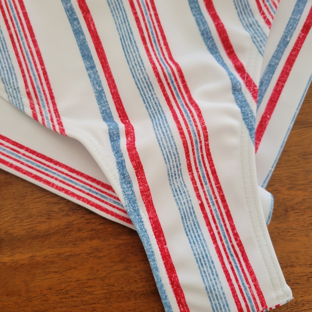 🔥NWT Roxy bikini bottoms!!! - Picture 2 of 4
